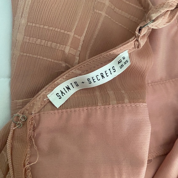 American Threads tiered ruffle romper in blush, XS, saints and secrets - Picture 5 of 8